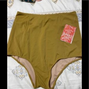 Kortni Jeane bottoms